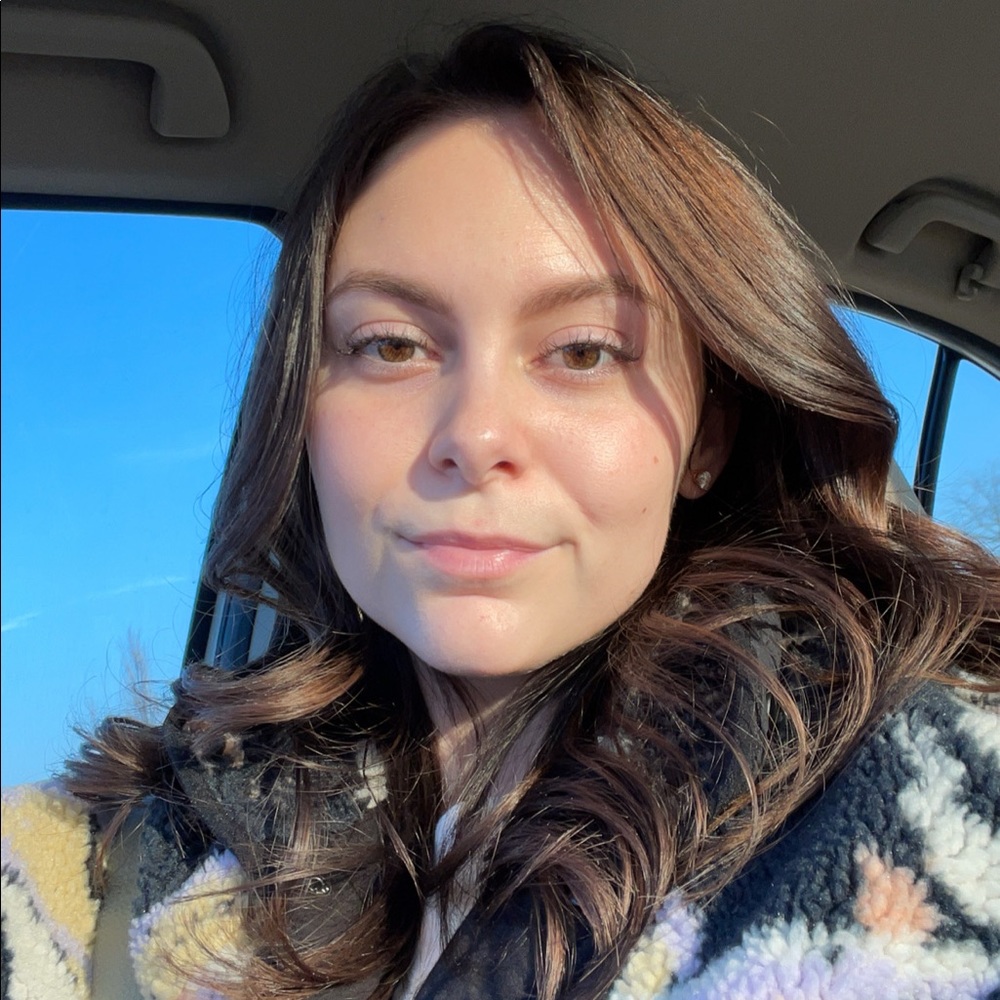 Meet your Posher, Monica